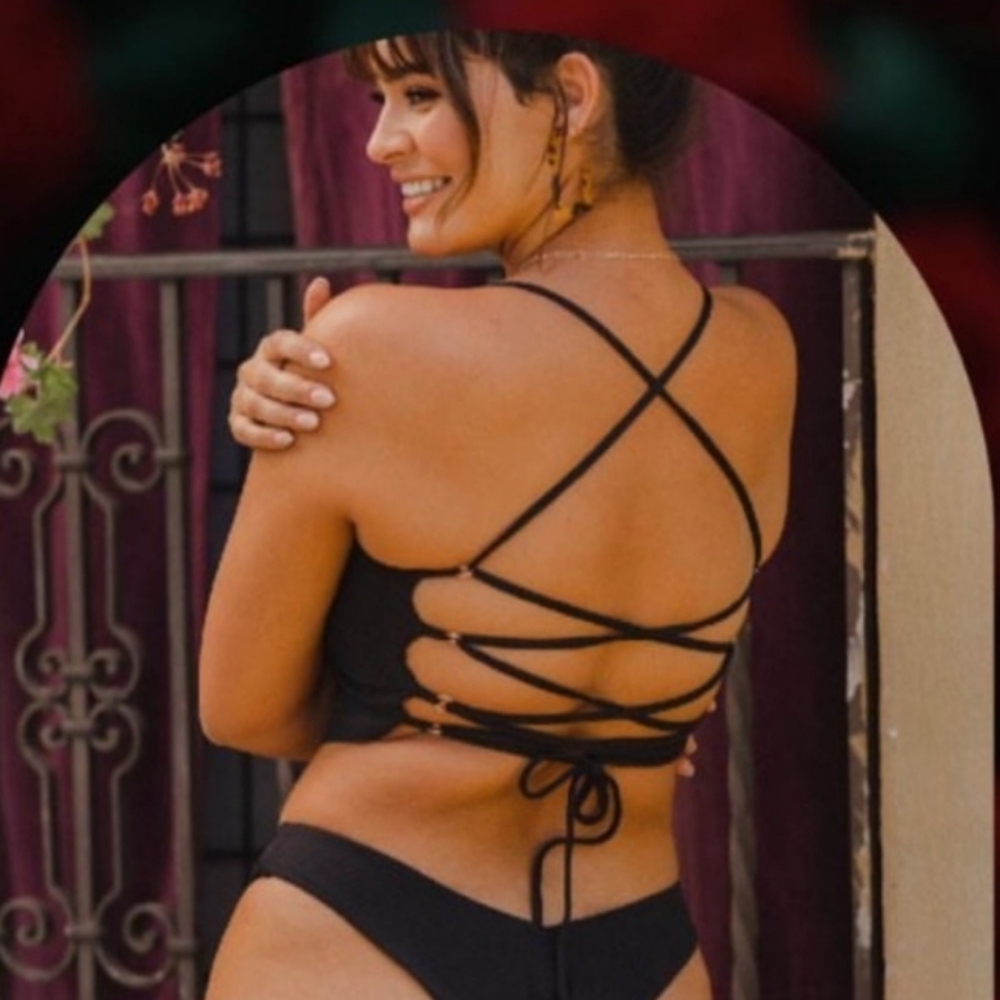Toluca Swim Gwynne Lace-up Bandana Top - Berry - Picture 10 of 11